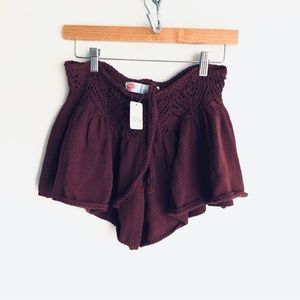 FP Beach > NWT Wine Burgundy Crochet Castaway Shorts > XS